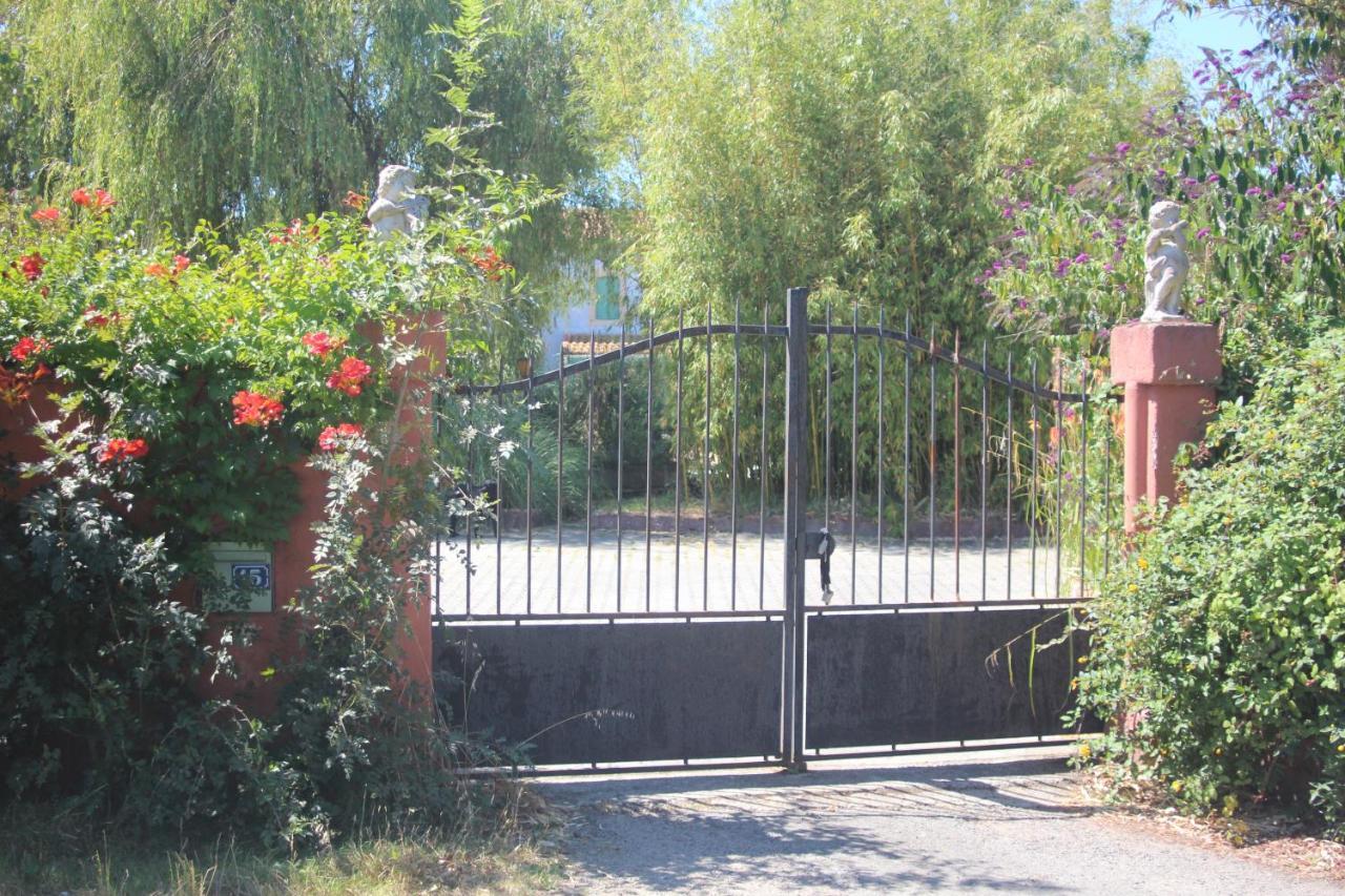 Appartamento L Entredeux Saint-Viaud Esterno foto