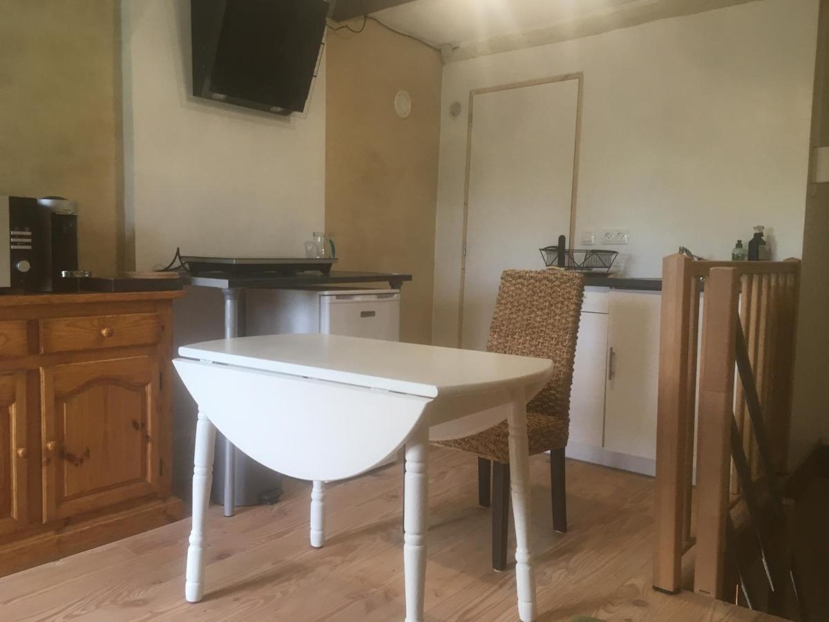 Appartamento L Entredeux Saint-Viaud Esterno foto